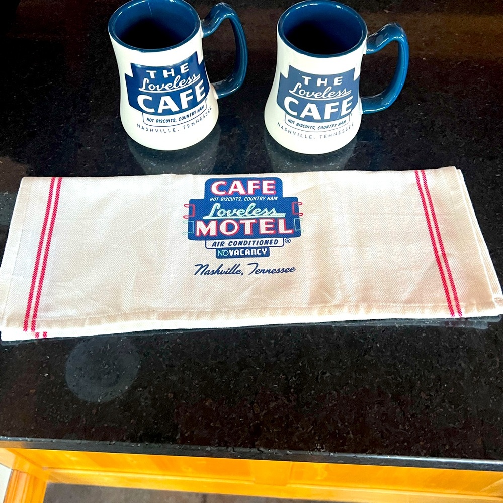 The Loveless Cafe (Nashville) 2 large coffee mugs and dishtowel